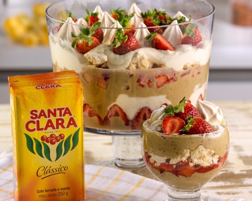 Merengue de Morango com Creme de Cafe